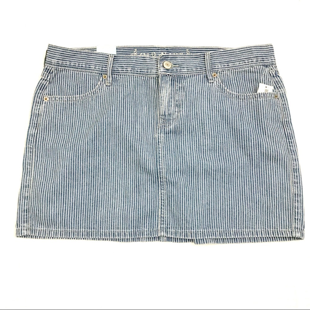 Old Navy striped mini- NWT